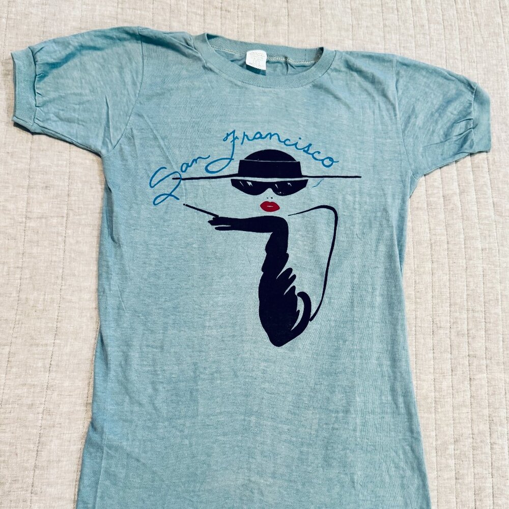 VINTAGE 70s Single Stitch San Francisco Sunglasses Lady Tee – never worn!!!